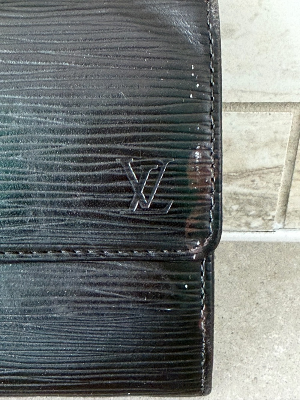 Authentic vintage Louis Vuitton Black Epi Leather Long Wallet - Picture 2 of 11